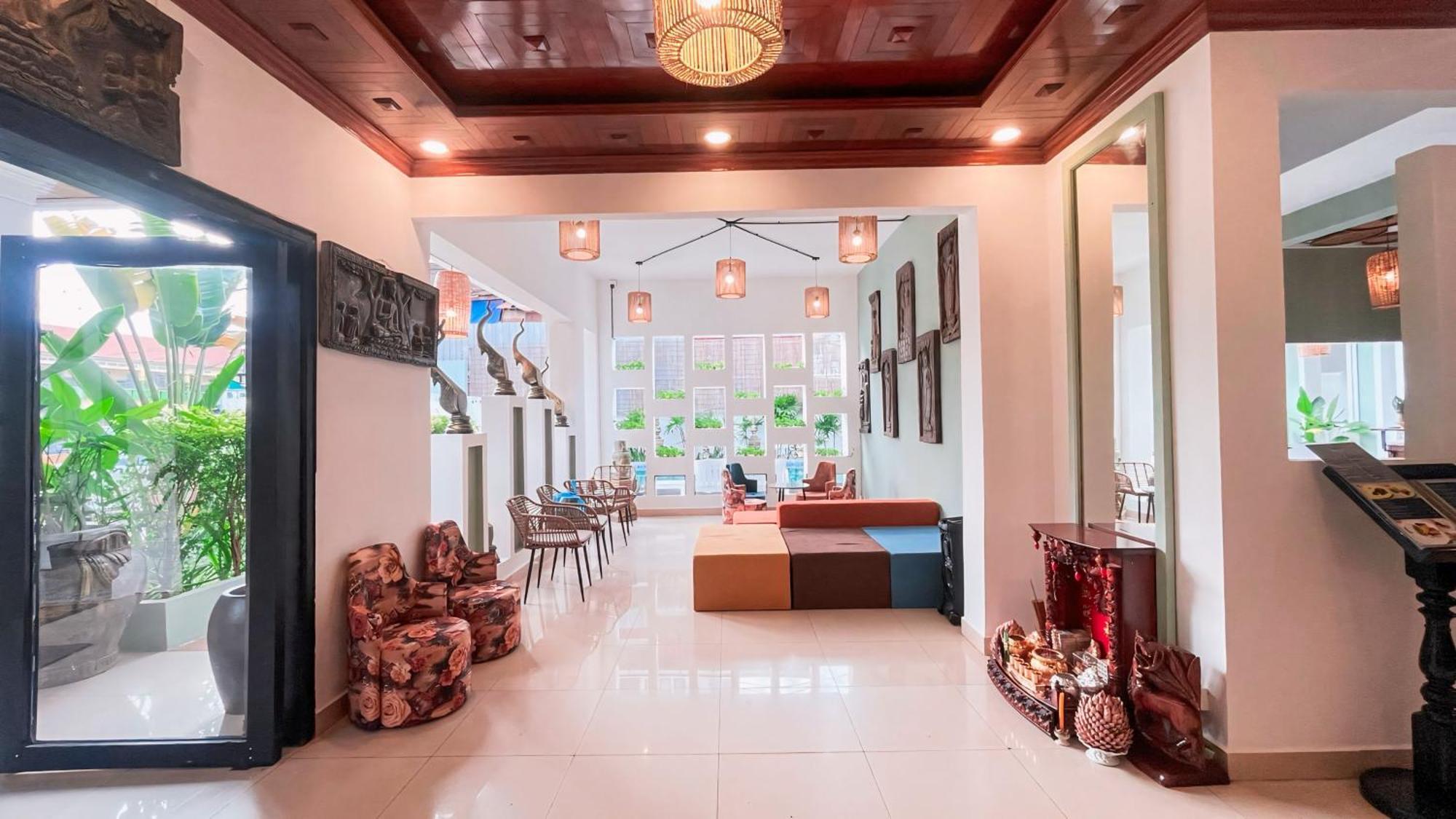 The Center Point Siem Reap Exterior foto